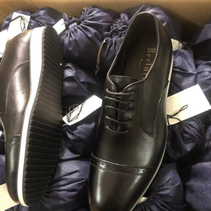 Men shoes