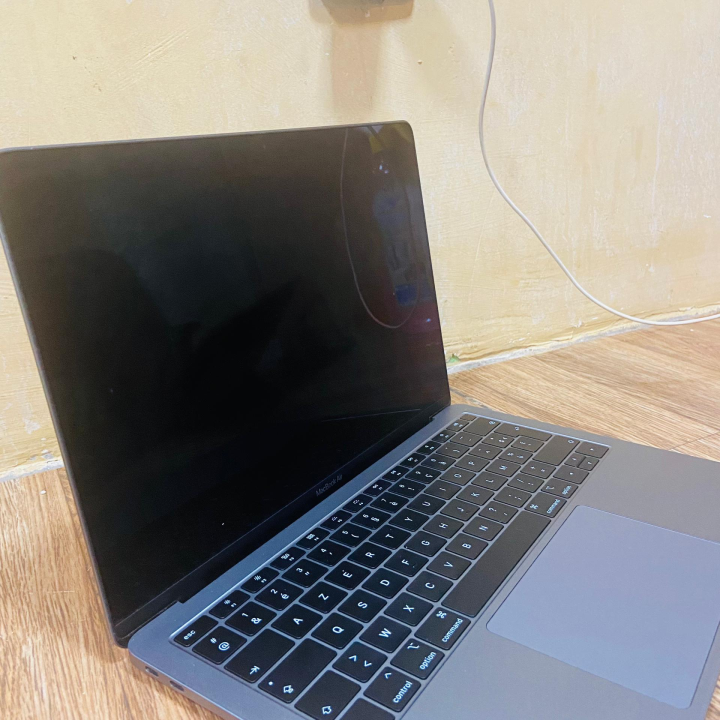 MacBook Air (2019)