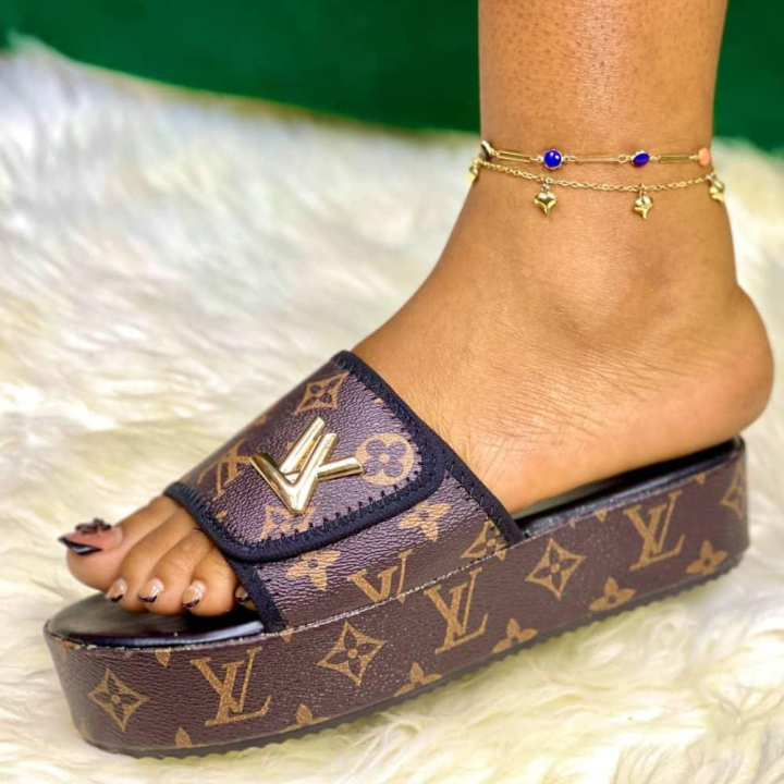 LVUITTON SLIPPERS
