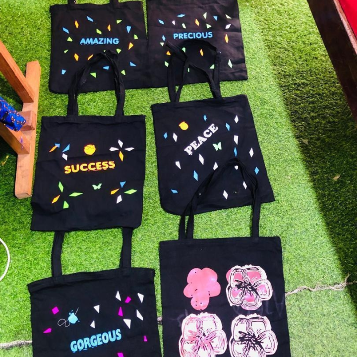 Tote bags
