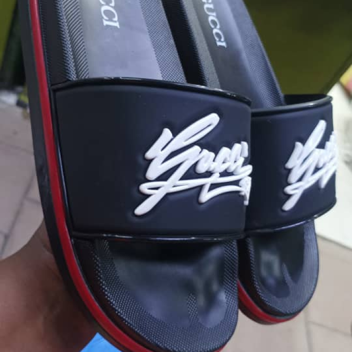 Gucci slippers