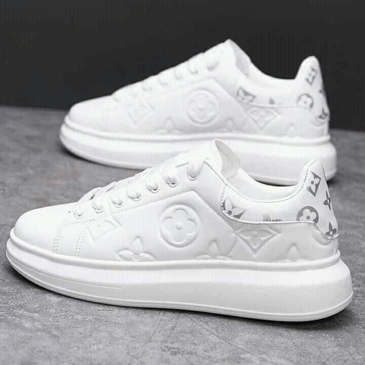 tennis blanche Louis Vuitton