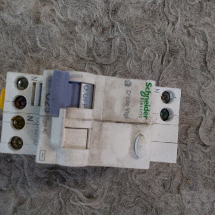 DECLI VIGI 1P N25A 30MA