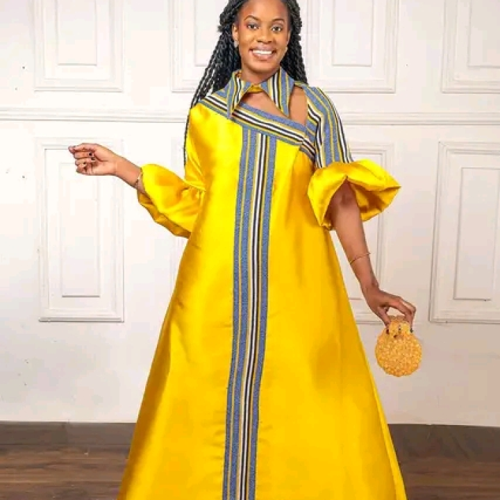 ROBE AFRITUDE