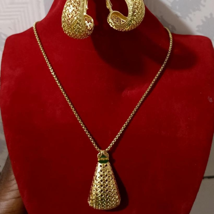 ensemble collier doré