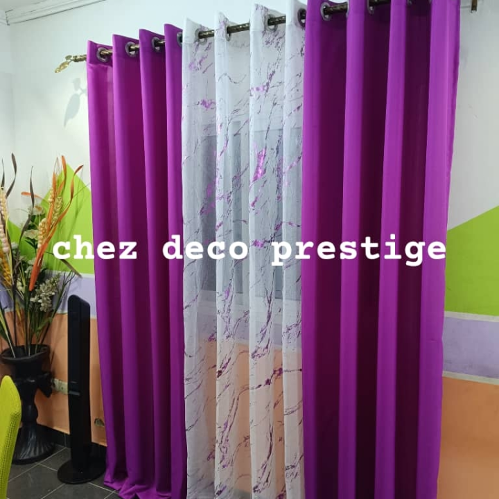 ensemble de trois rideaux