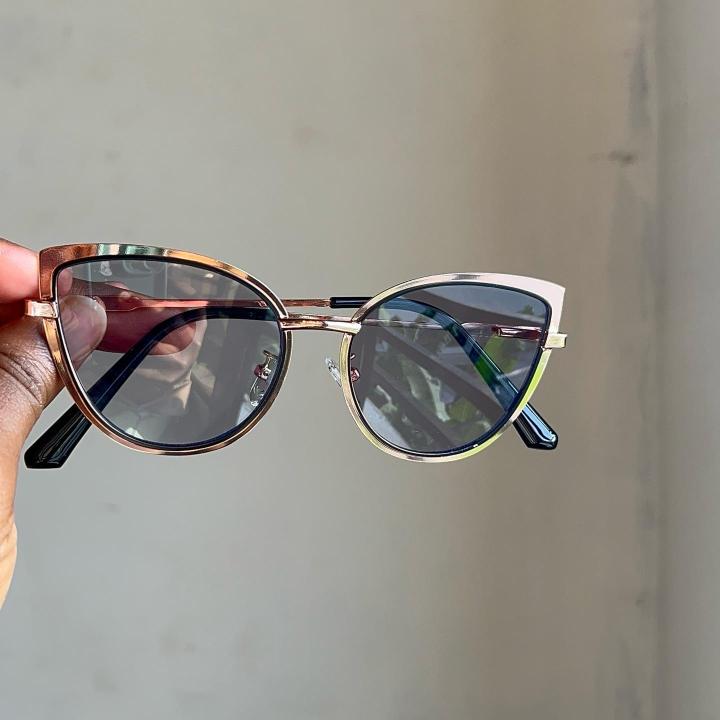 Photochromic and blue light glasses