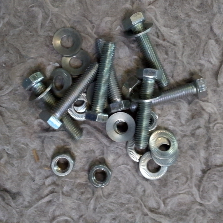 JEU DE DEUX BOULONS M08*40 PLUS RONDELLES