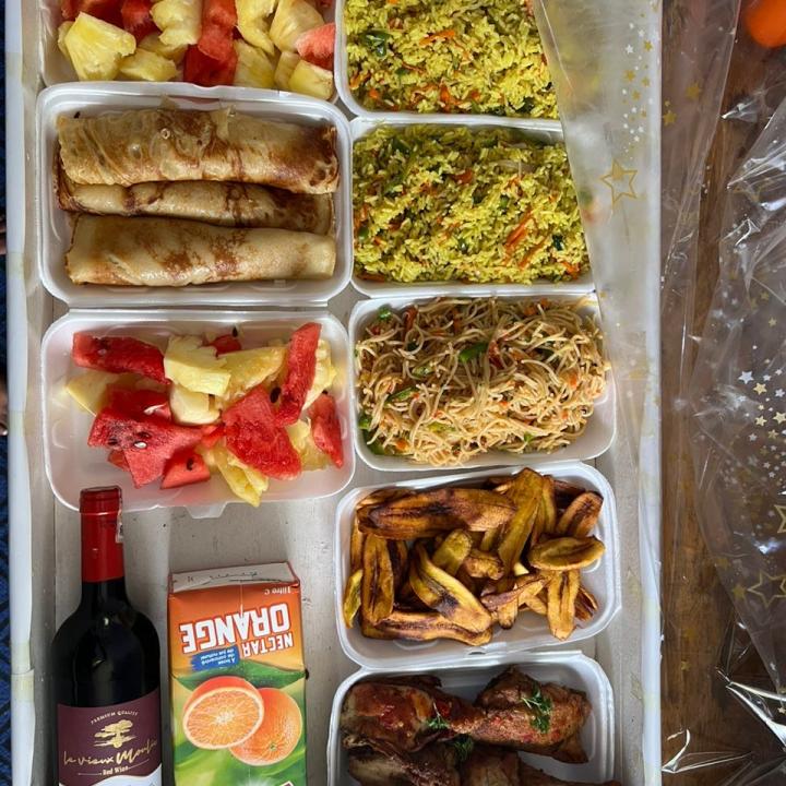 Food tray