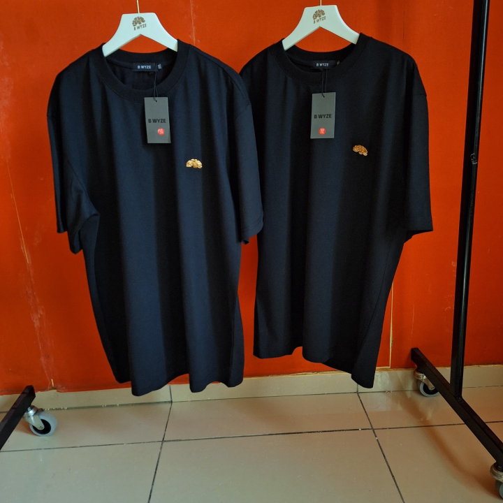 tee shirt noire