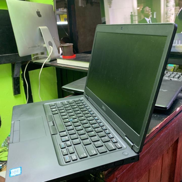 Laptop latitude 54