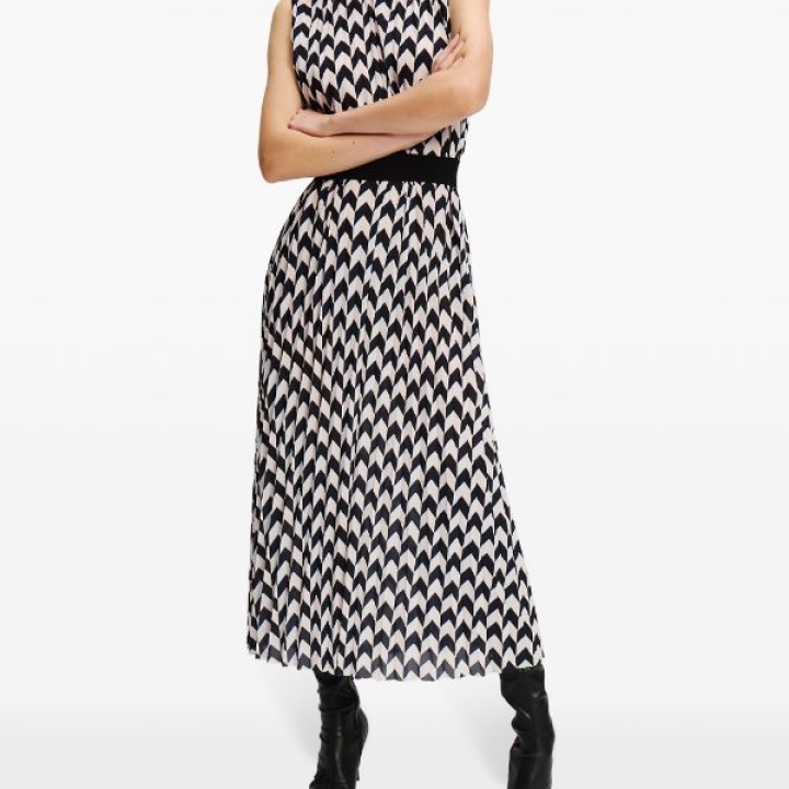 robe noire blanche