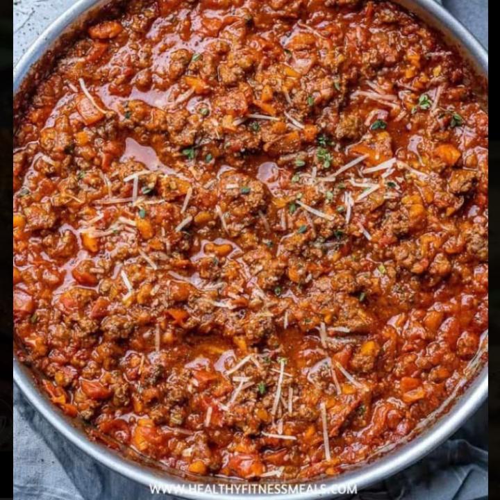 Beef in vegetable sauce