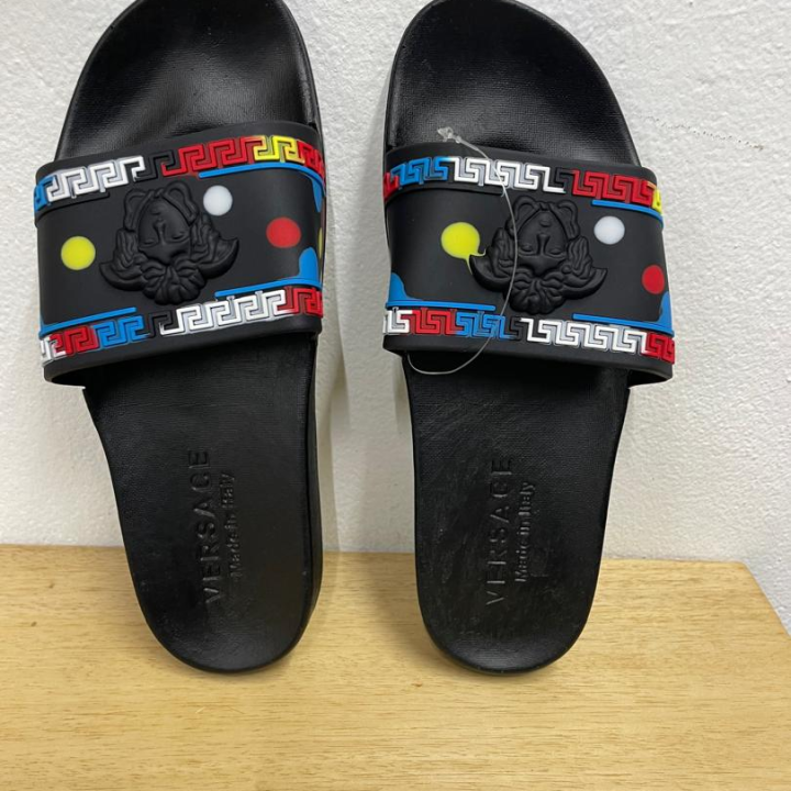 Sandalles en gomme