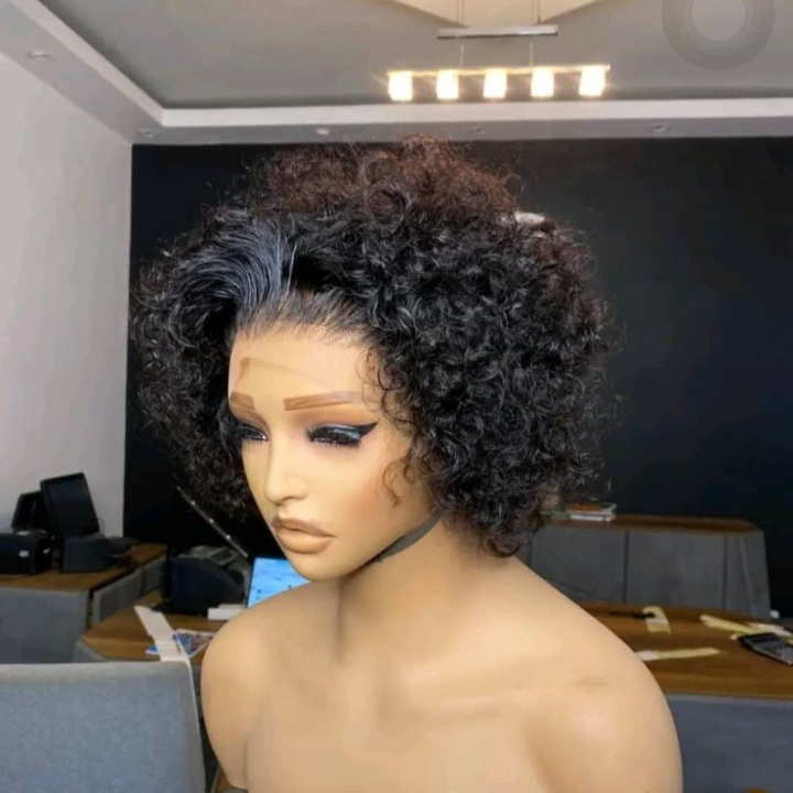 LACE FRONTAL