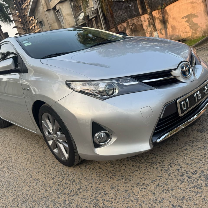 Toyota Auris hybride 2014