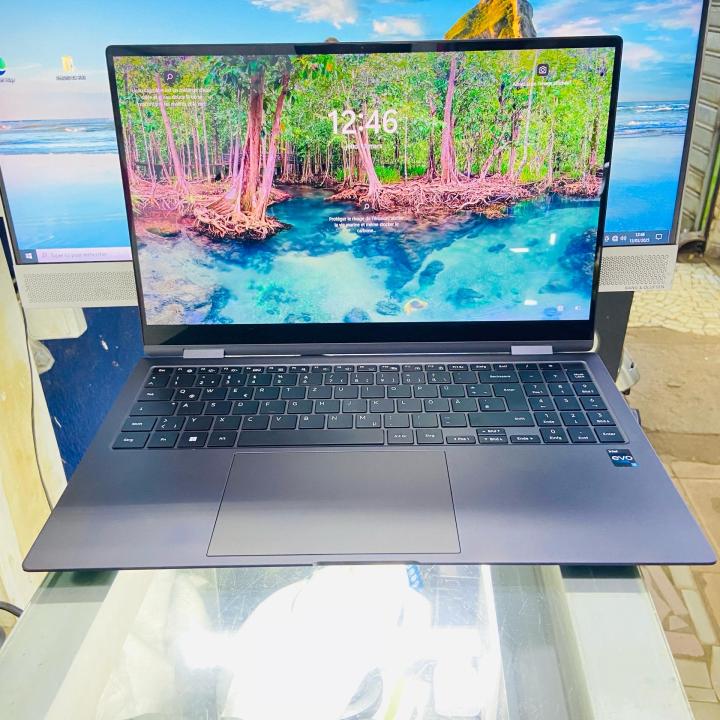 SAMSUNG BOOK 2 PRO 360