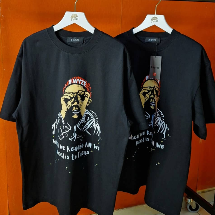 tee shirt noire
