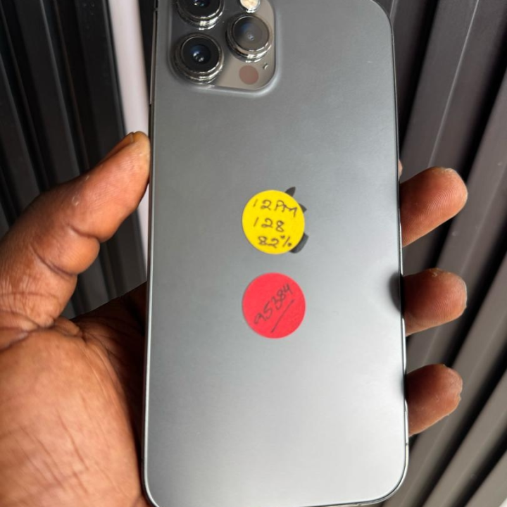 iPhone 12 Pro Max 
128 gig 
83% battery health 
280k