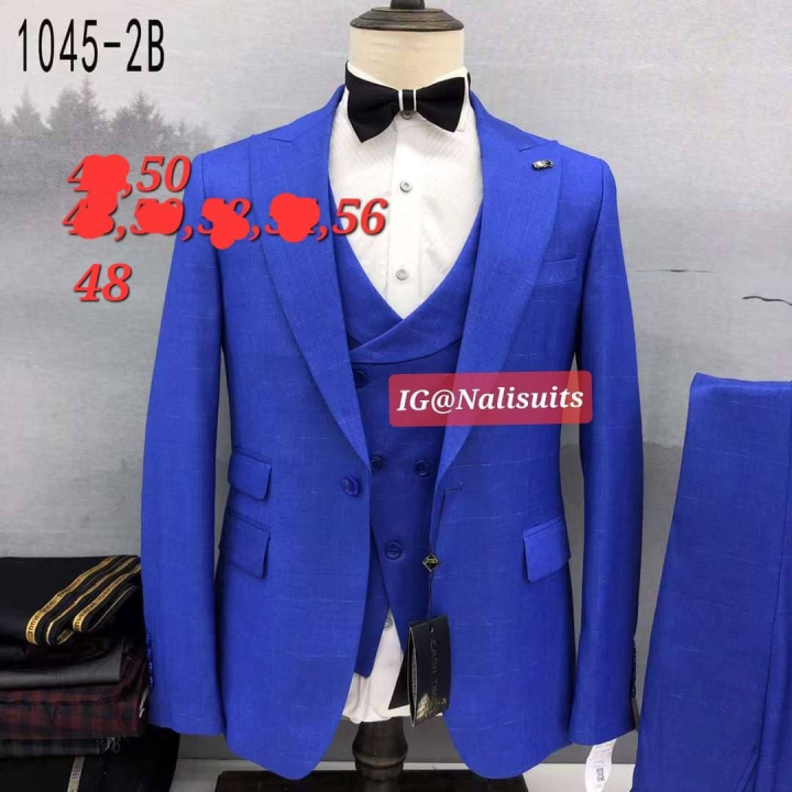 costume bleu