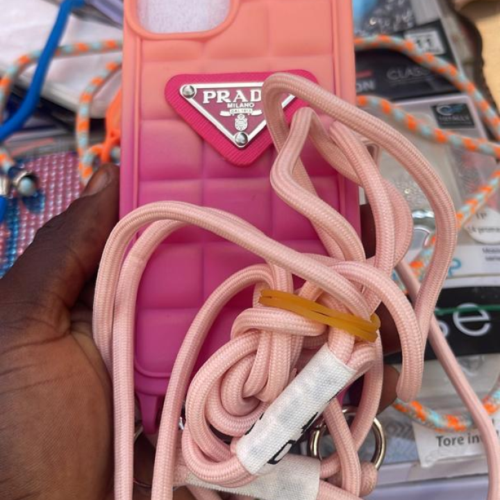 coque iPhone , coque pour telephone , etui , pochette avec corde  , housse , case pour iphone