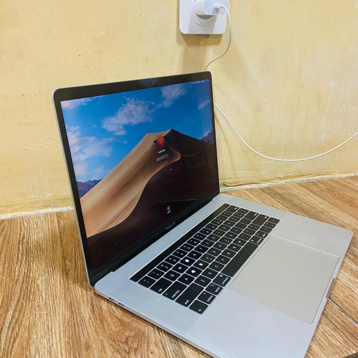MacBook Pro (2018)
