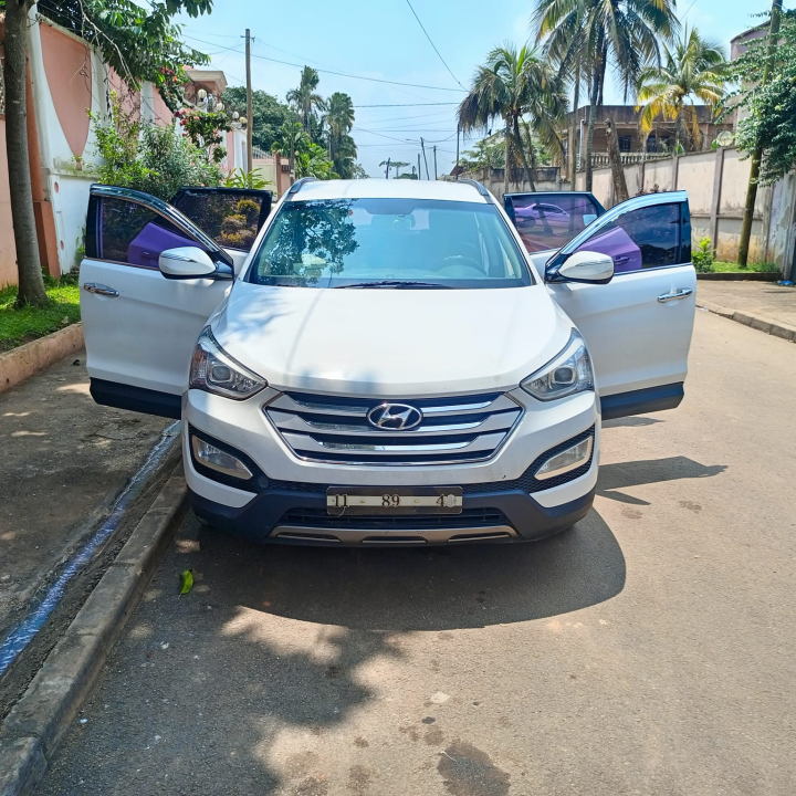 Hyundai Santa Fe 2013 d'occasion de Corée