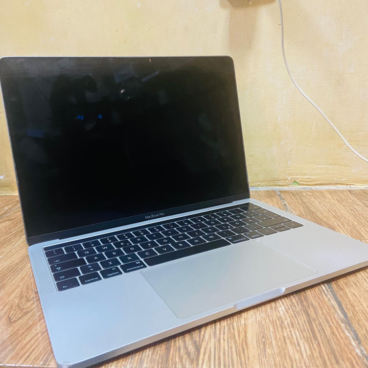 macbook pro 2016
