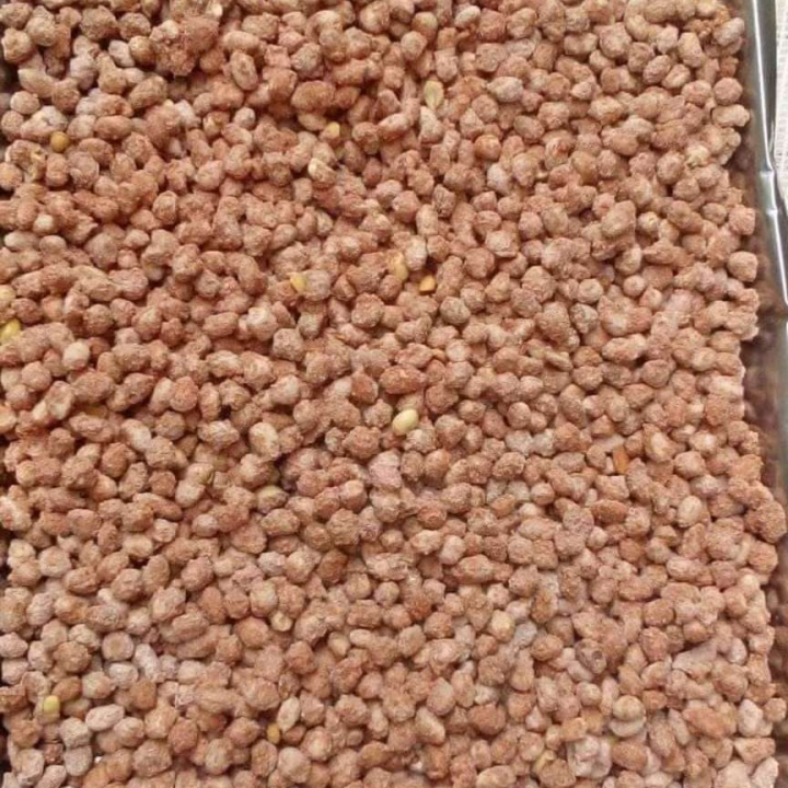 groundnut sweet  1 little
