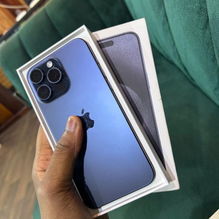 iPhone 15 pro max 256gb