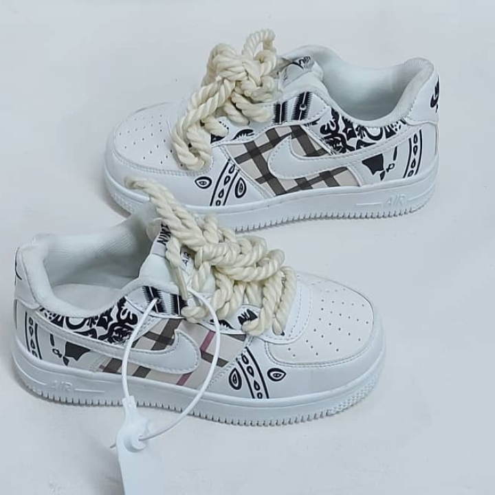 tennis blanche enfants  Nike
