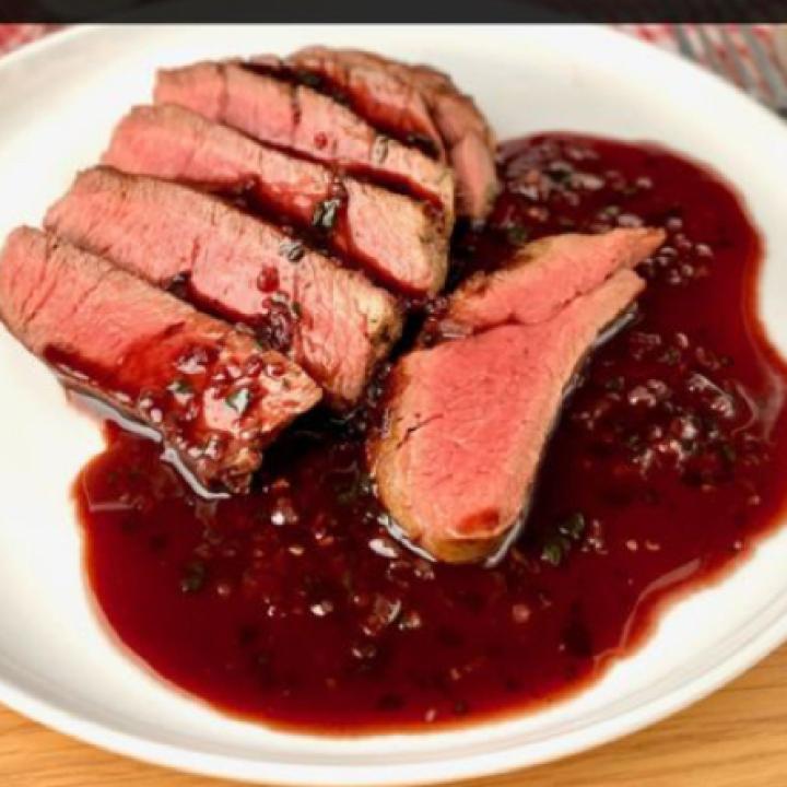 Steak bordelaise sauce