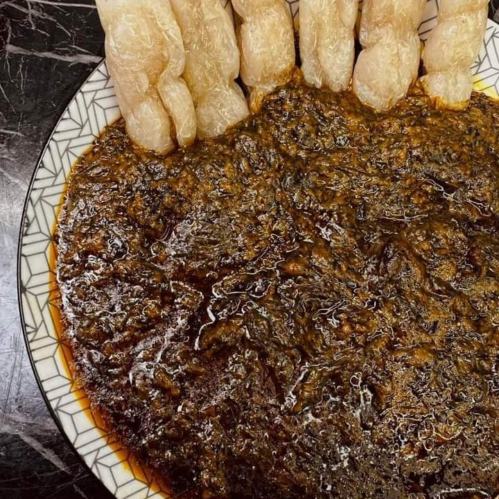 okok sucré avec bâtons
