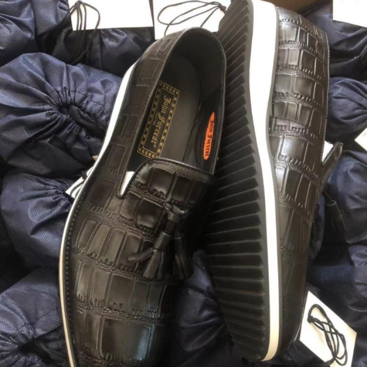 Men shoes