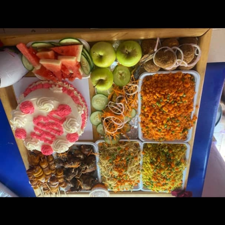 Food tray
