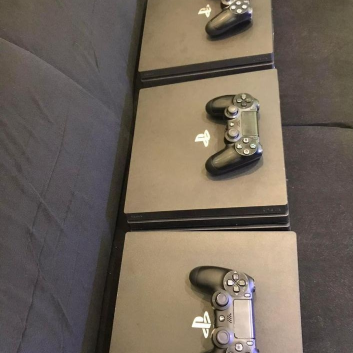 Play station 4pro