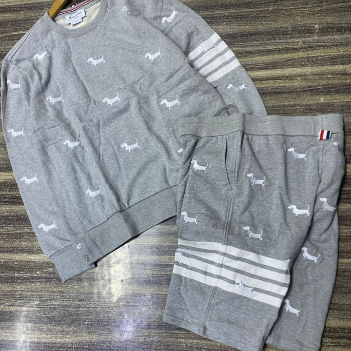 ensemble jogging