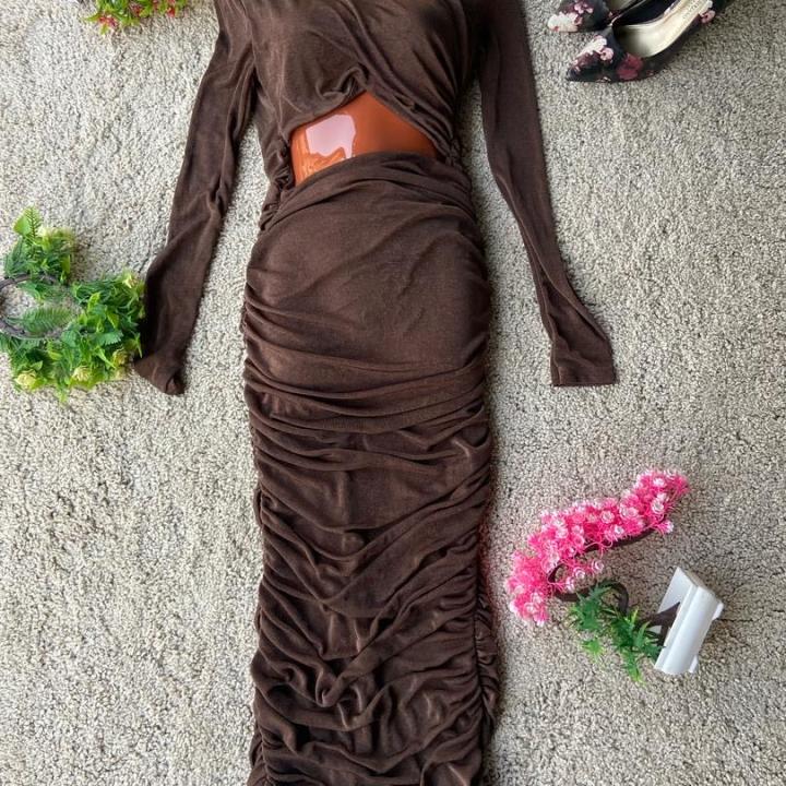 gown