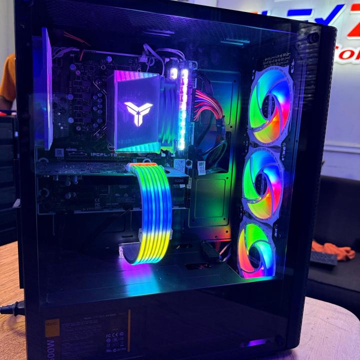 Gaming pc   Dell workstation motherboard   INTEL CORE i7   8th generation   CPU 3.20GHz   16GB RAM Upgradable   256gb ssd nvme + 2tb HDD  4gb dedicated Nvidia QUADRO K2200 graphics DDR5
