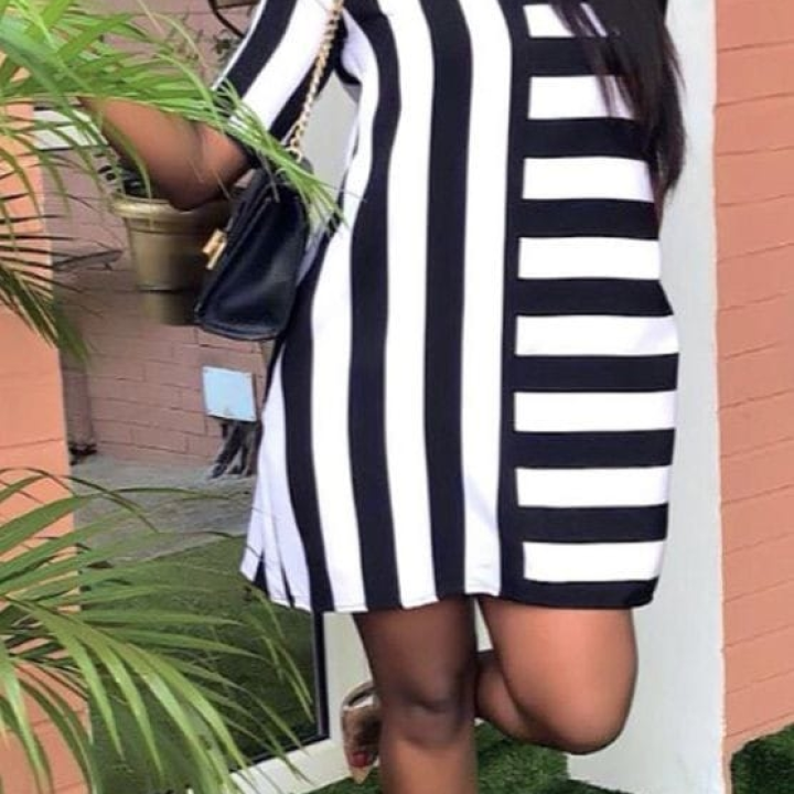 robe raillé blanche noire