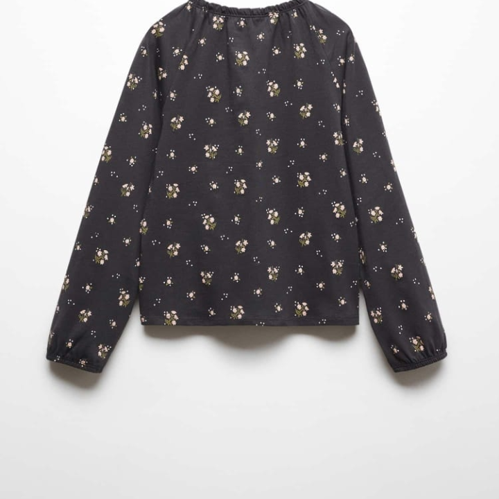 t-shirt fleurie noire