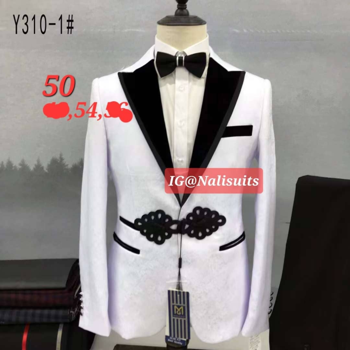costume blanc