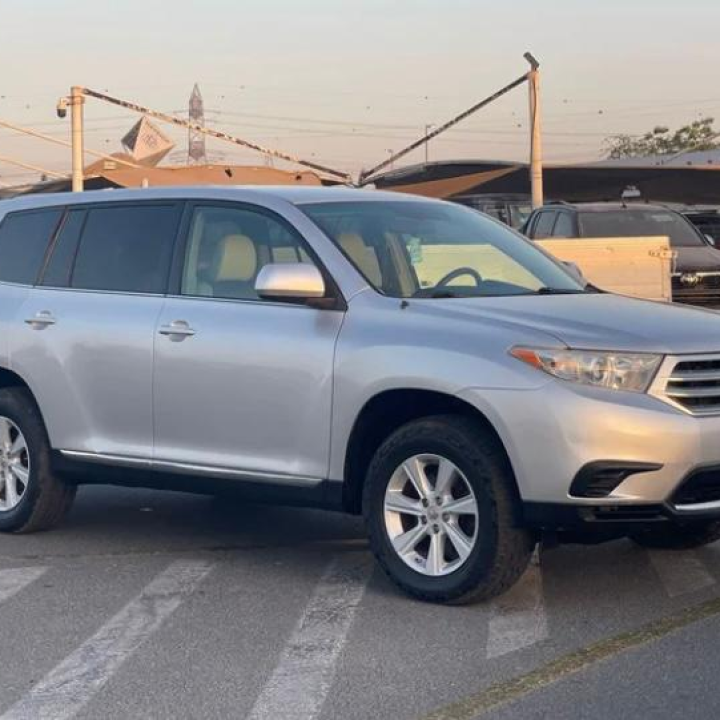Toyota High Lander 2010 For Rentals