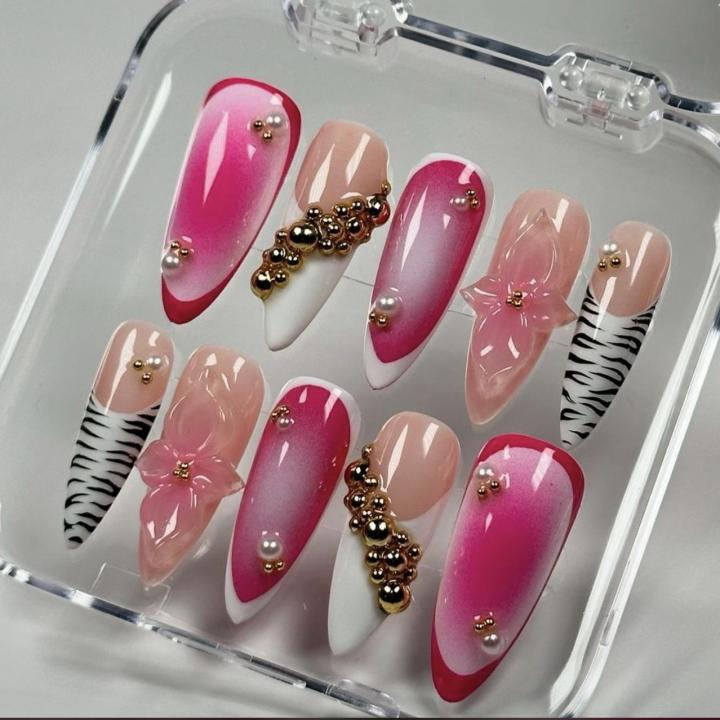 Gel nails
