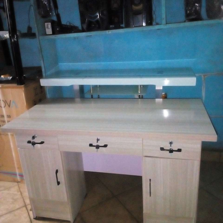 Office Table Grande