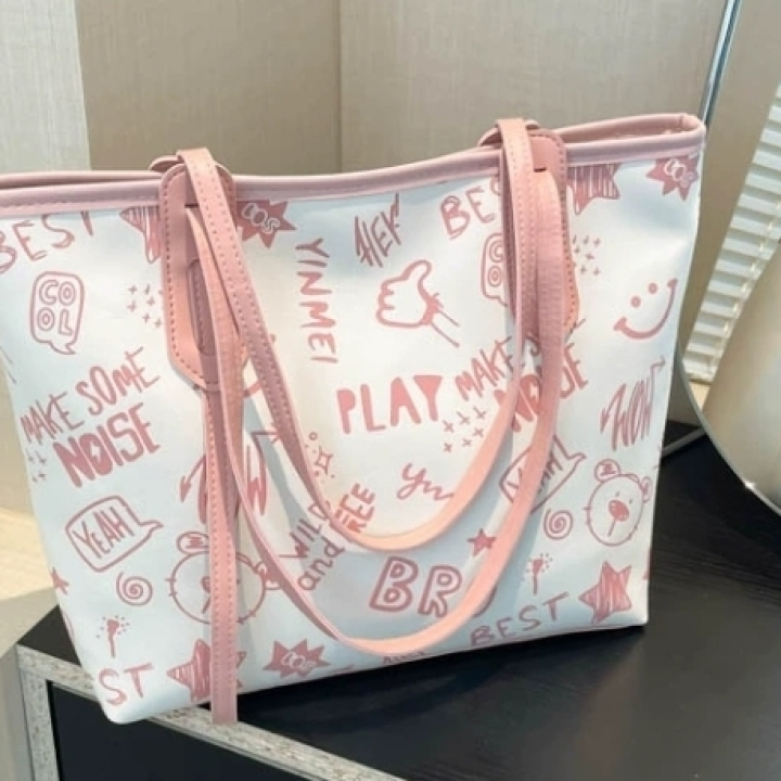 Tote bag