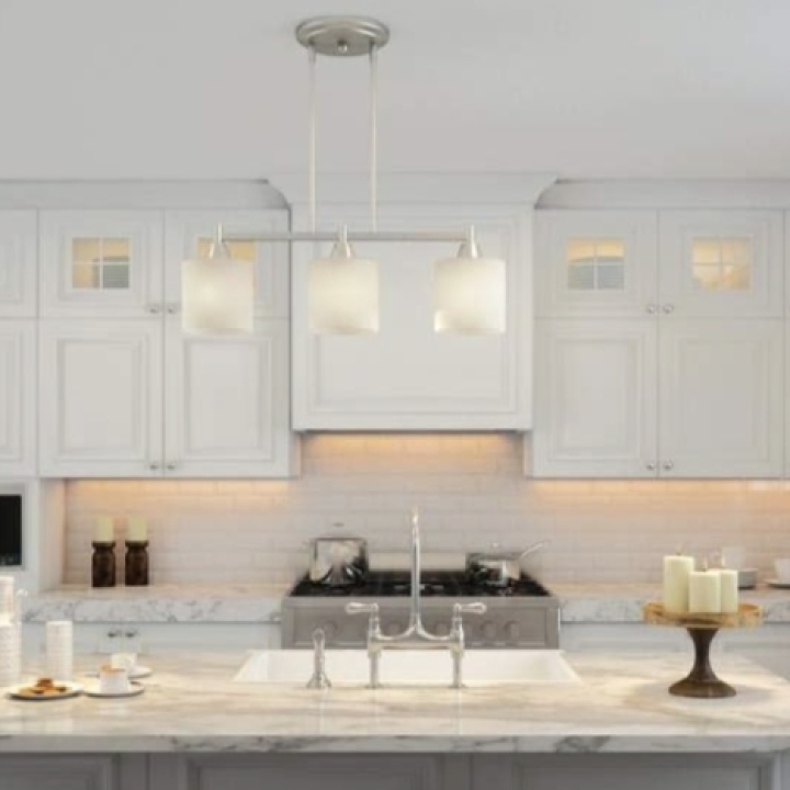 Brand: Hampton Bay
Hampton Bay 1000014949""Oron" Three Light Chandelier