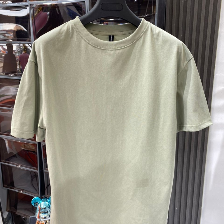 t-shirt kaki