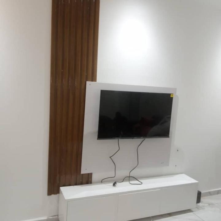 Meuble TV complet avec lambris
