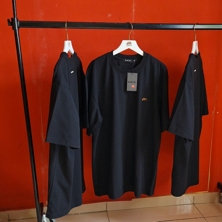 tee shirt noire